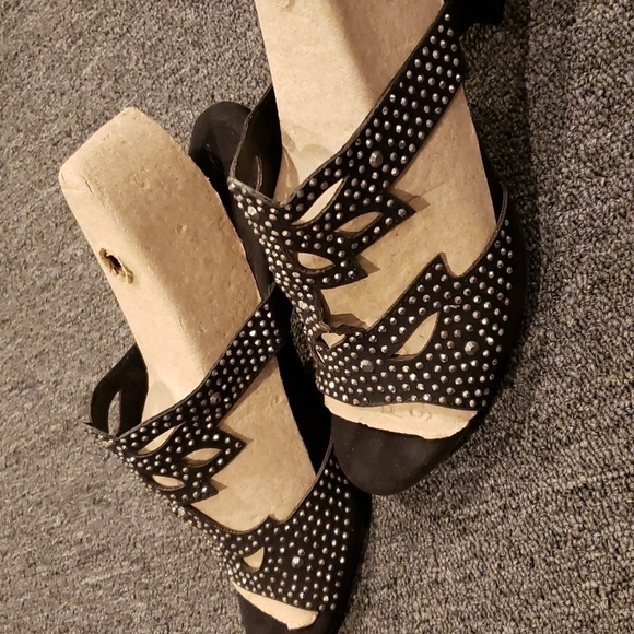 Joan Boyce Blk w/ Silv Bling Wedge Sandal, Sz 9.5, NWT - Picture 6 of 10